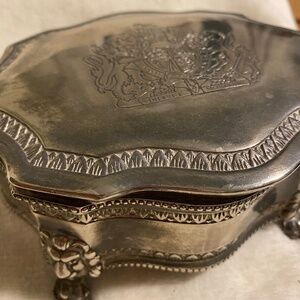 International Silver Company Jewelry Box no hinge pin